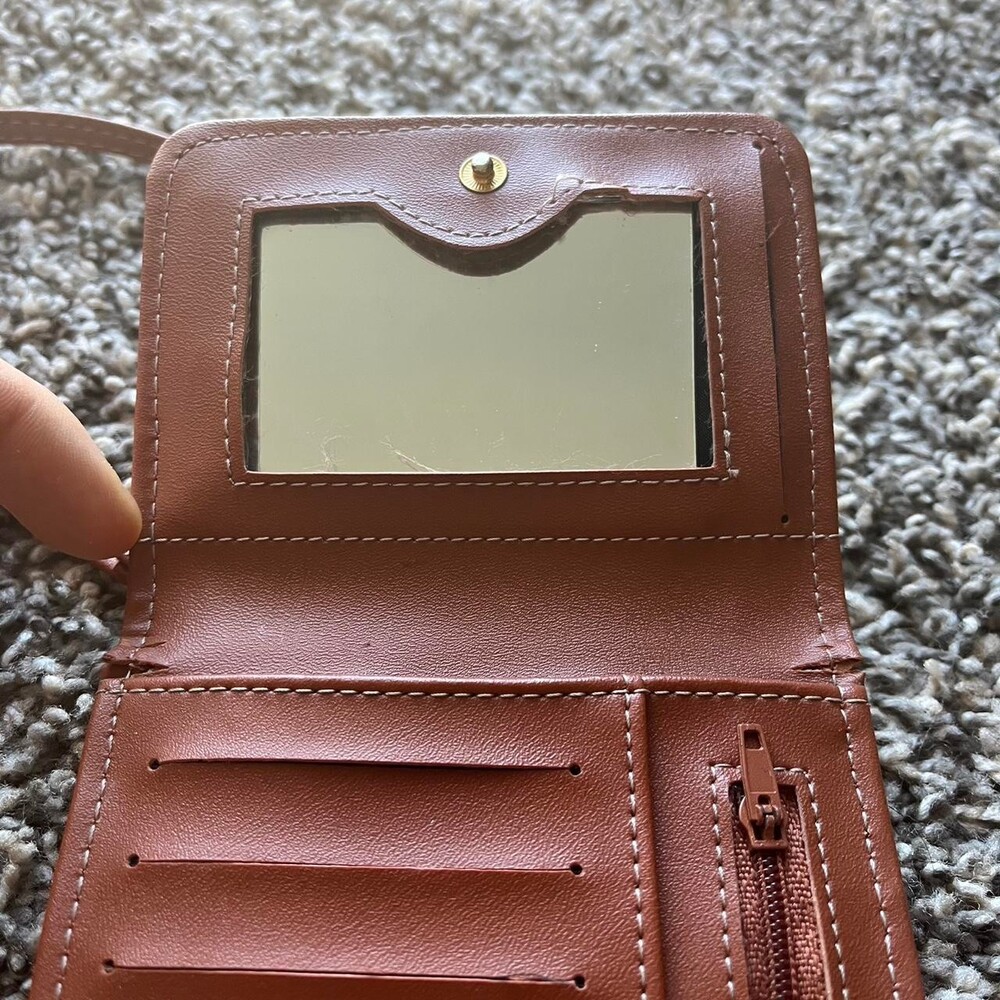 Dooney Bourke Tan Leather Wallet Crossbody Strap Travel Luxury Normcore Utility - Picture 3 of 8